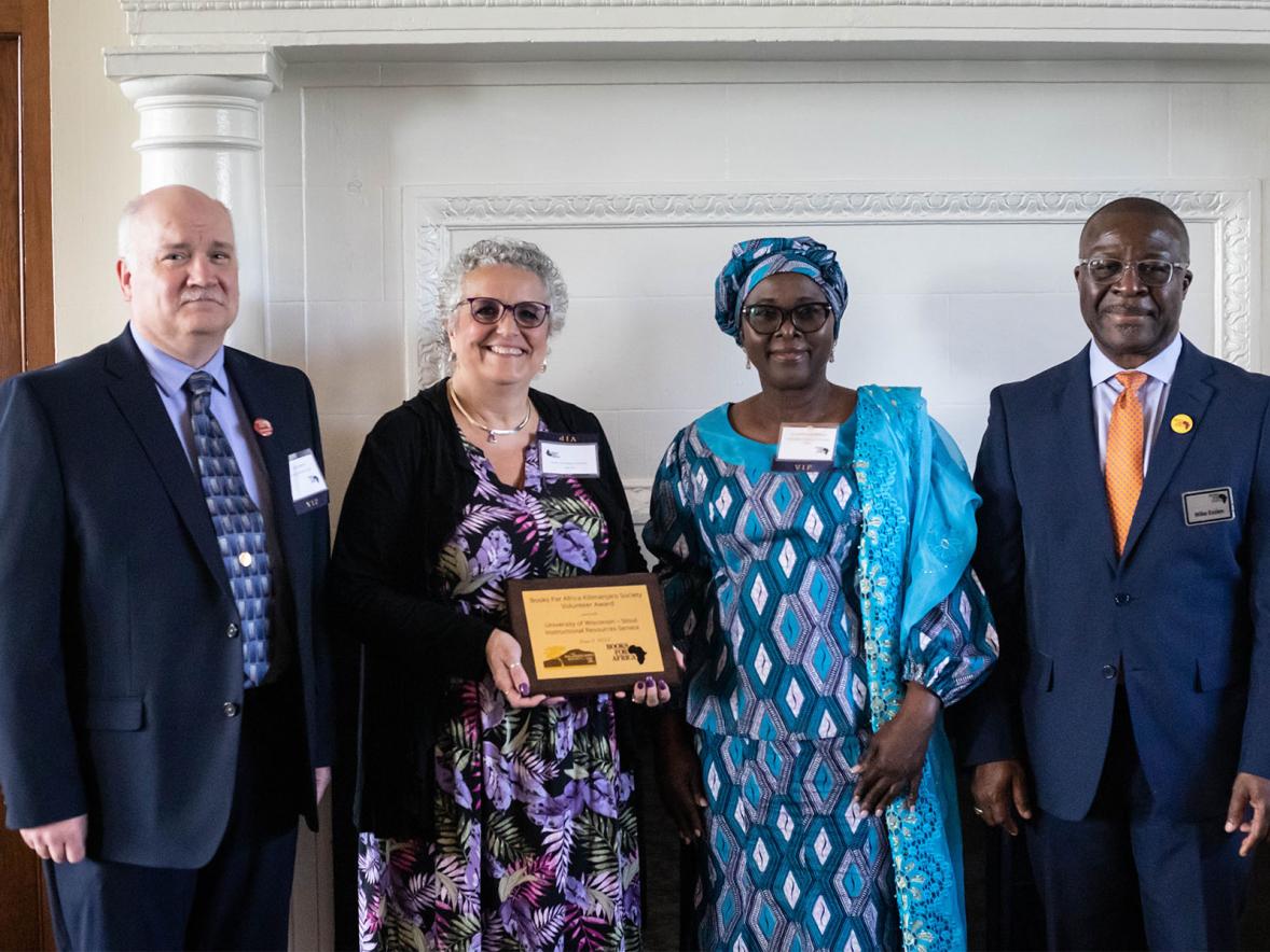 University Library awarded for helping to alleviate book famine in Africa Featured Image
