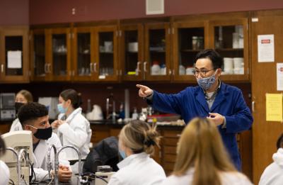 Food science and technology Program Director Taejo Kim directs a class in the Food Science Lab.